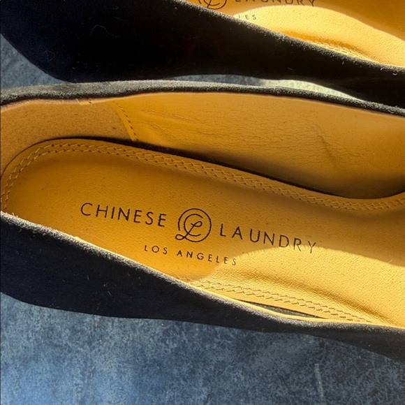 Chinese Laundry Black Suede Heels - Picture 2 of 3